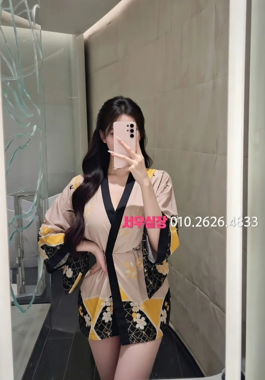 고잔동 다국적노래방 프리미엄 라인업 2번 프로필